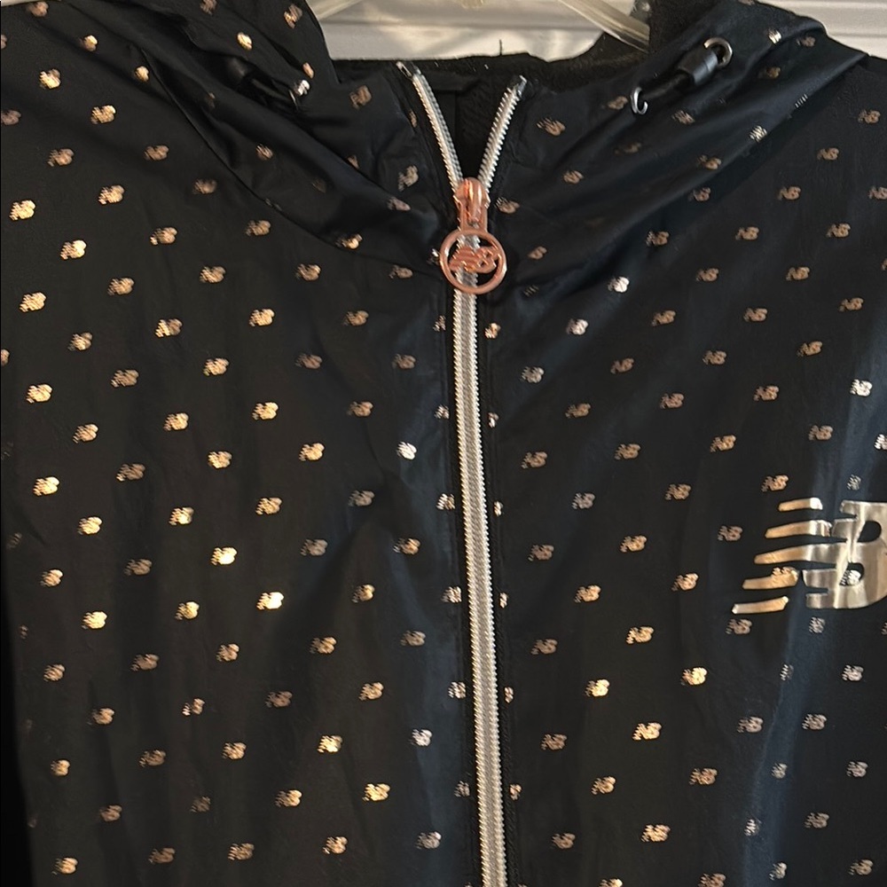 New balance hooded windbreaker Black Polka Dot size 2x - Picture 8 of 9